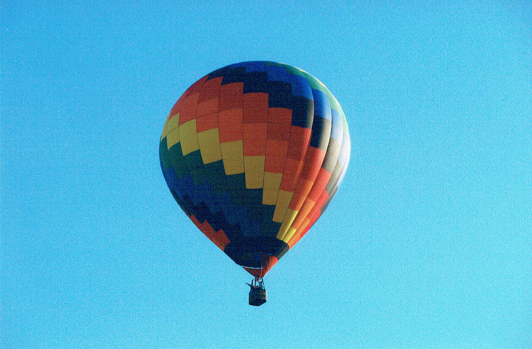 HotAirBalloon_Rainbow